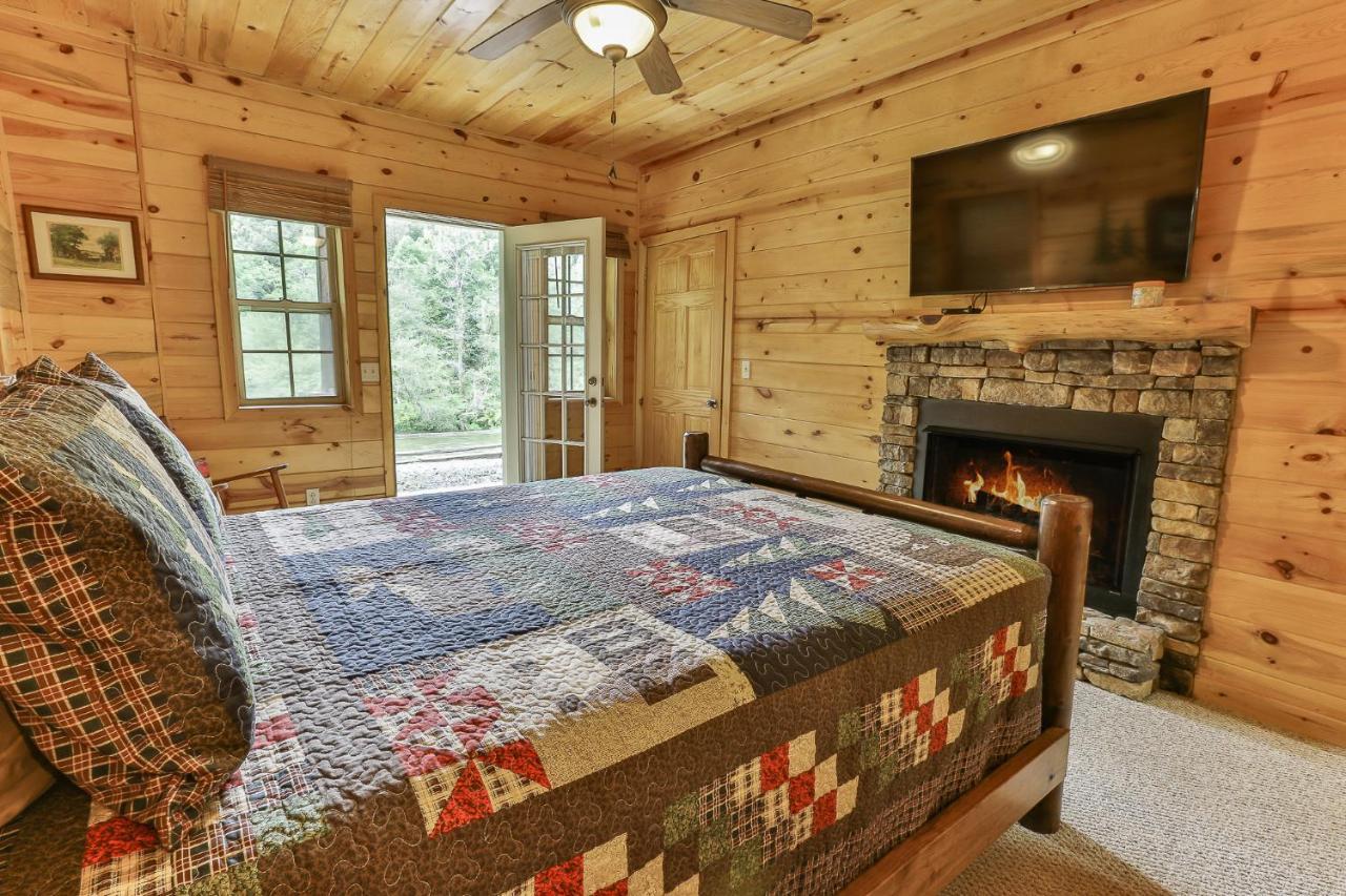 Heaven On The Toccoa Where You Will Enjoy The Sites And Sounds Of The Toccoa River Mineral Bluff Exteriér fotografie